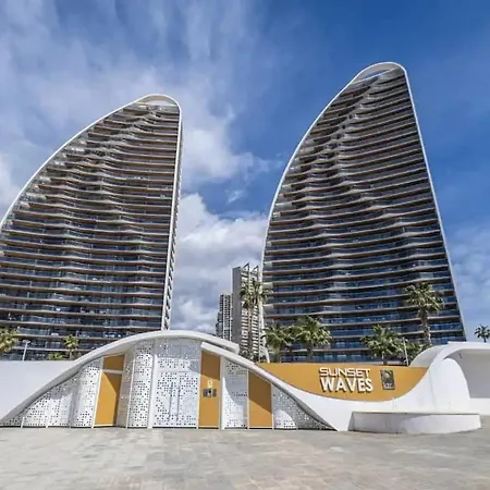 Sunset Waves Apartment *