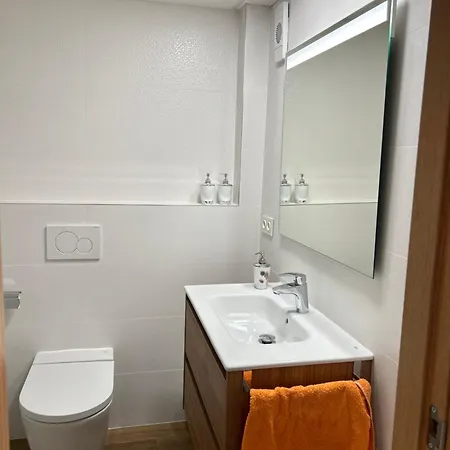 Fantástico ático Con Enorme Terraza Y Chill Out Apartamento