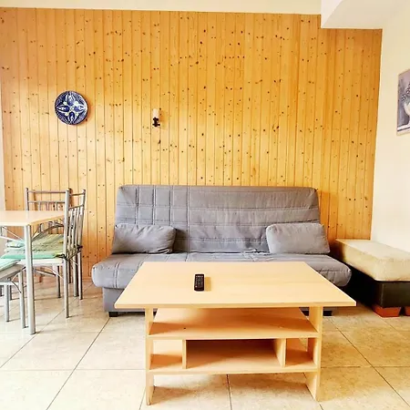 Cozy Tourist Bungalow