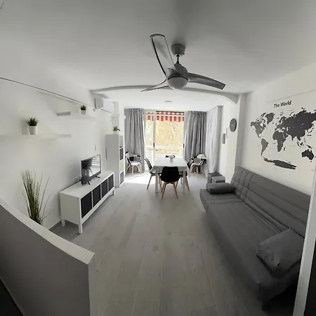 Caballos Lux Playa Levante Apartamento *