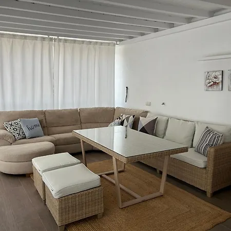 Atico Con Enorme Terraza Y Chill Out Particular Apartment