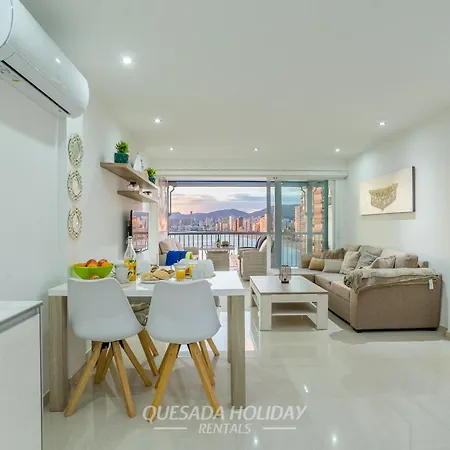 100mts To Beach, Luxury Encanto Apartment