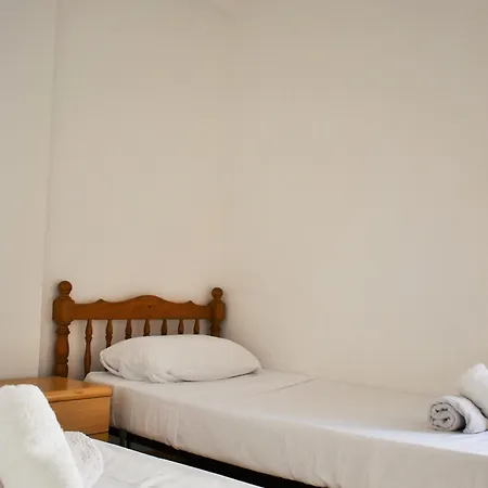 Cozy Tourist Bungalow Apartment *