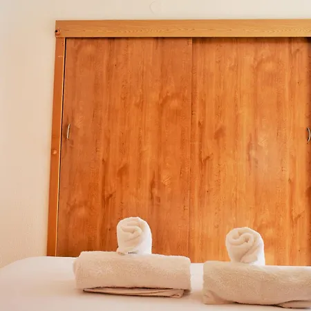 Cozy Tourist Bungalow Apartment *