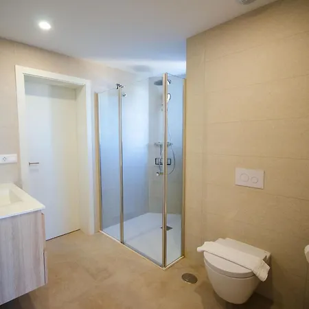 Sakura Luxury Poniente