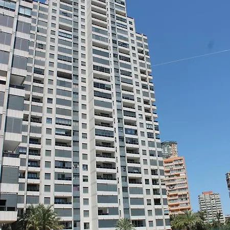 Carmentxu Gemelos 26 * Benidorm