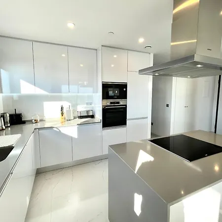 Luxury Sunset Cliffs Apartment Benidorm