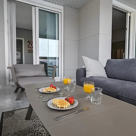 Gemelos Superb Apartment *
