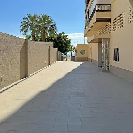 Precioso Estudio Frente La Playa * Benidorm