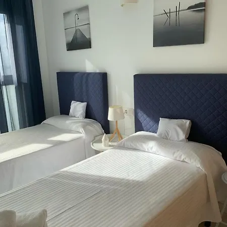 Skyline Oasis Apartment *