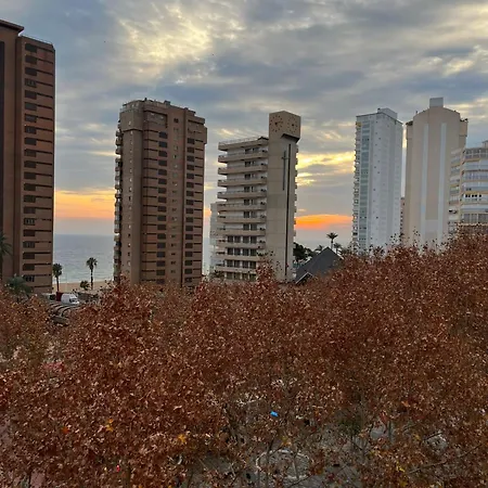 Olas Playa De Levante Benidorm