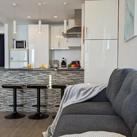 Tropic Mar Sea View Apartment *