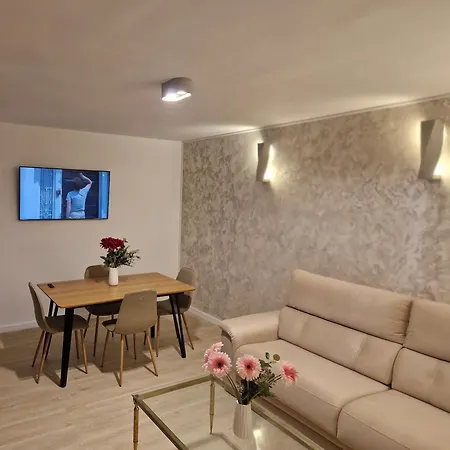 Apartment Old Town 1 St Floor, Near The Benidorm