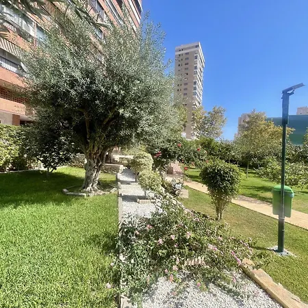 Principado Wifi, Airco, And Garden Apartment