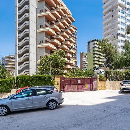 Europa Center 12-b Levante Apartment *