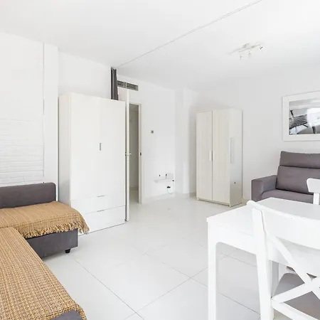 Carlos V 3-a Levante Apartment *