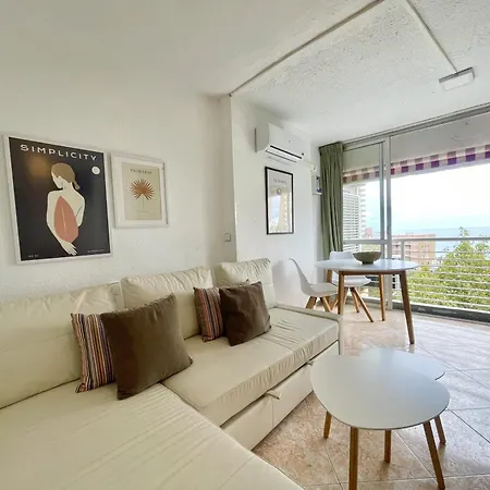 Los Caballos Levante Beach Apartment *