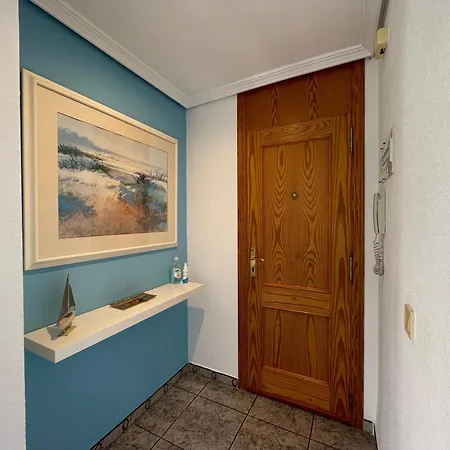 A Un Minuto De La Playa De Levante Apartment