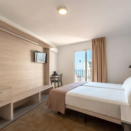 Hotel Queens - Adults Only Hotel 2*