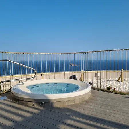 Floor 32! Intempo Luxury Apartment