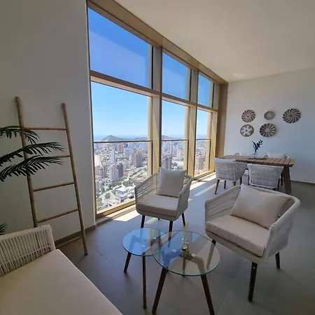 Floor 32! Intempo Luxury Apartment