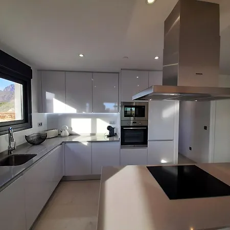 Sunset Cliffs 3 Bedrooms Apartment