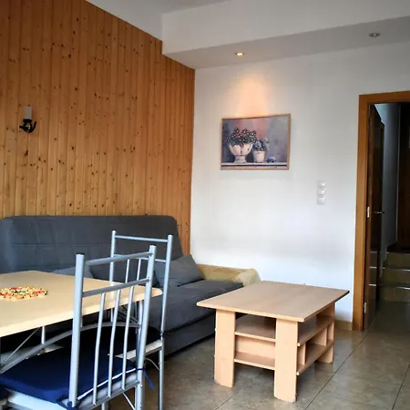 Cozy Tourist Bungalow Apartment