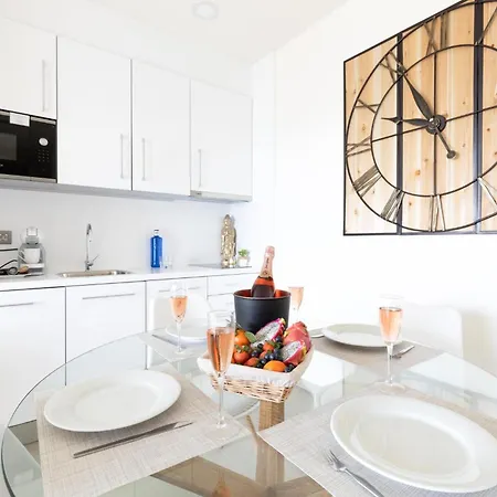Intempo Luxury Sky And By Kitti Benidorm