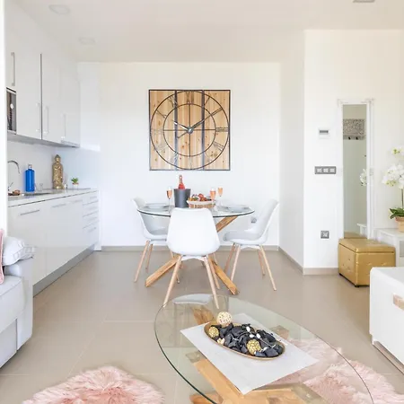 Intempo Luxury Sky And By Kitti Apartamento Benidorm