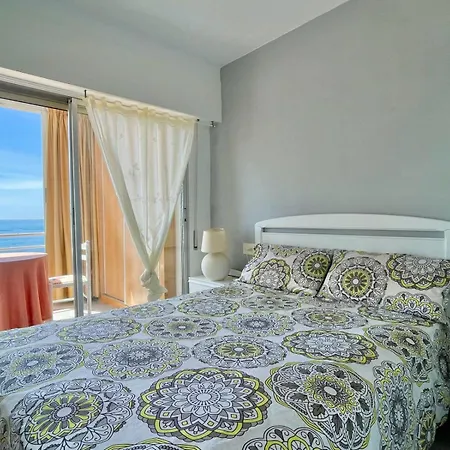 Trinisol High Views Levante