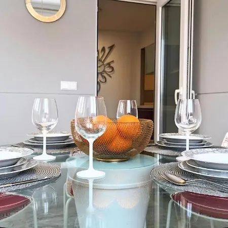Apartment Gemelos Superb