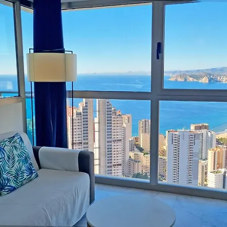 Highrise With Private Terrace & Sea Views - 34th Floor Apartment
