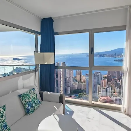 Highrise With Private Terrace & Sea Views - 34th Floor Apartment