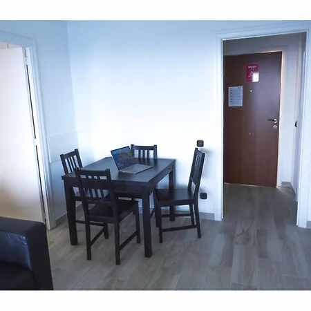 Primera Linea Playa Levante Jazmines 17 * Benidorm