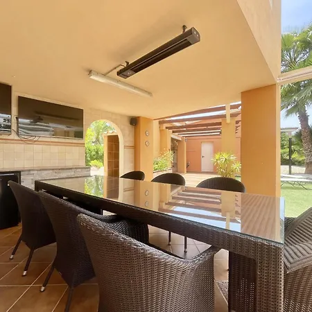 Villa Levante Blueline *