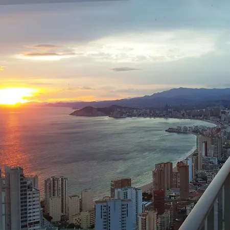 42nd Floor - Penthouse Vip With Private Terrace And Sea Views