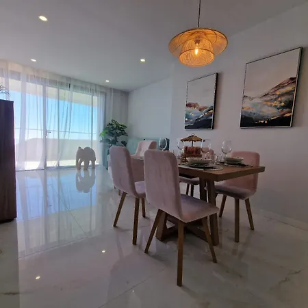 Vistas Al Mar Apartment Benidorm