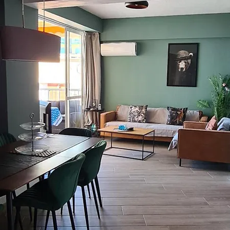 Levante Boutique In Centre With Seaview Apartment *