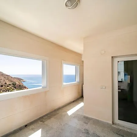 Luxury With Stunning Seaview In *