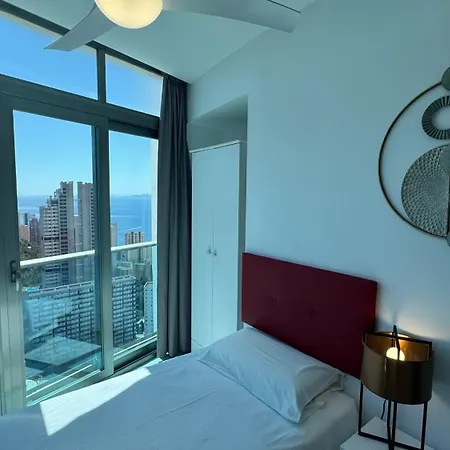 Skyline 23 With Sea Views 아파트