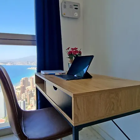Highrise With Private Terrace & Sea Views - 34th Floor Appartamento *