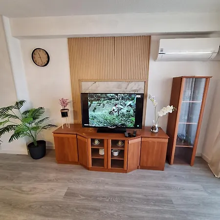 Beautiful 2 Bedrooms Aparatament Appartamento *