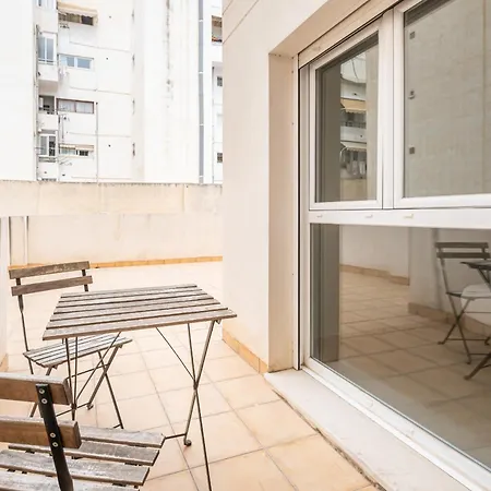 Aparthotel La Rosita Old Town *