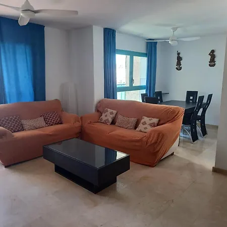 Precioso Con Piscina Cerca De La Playa Benidorm