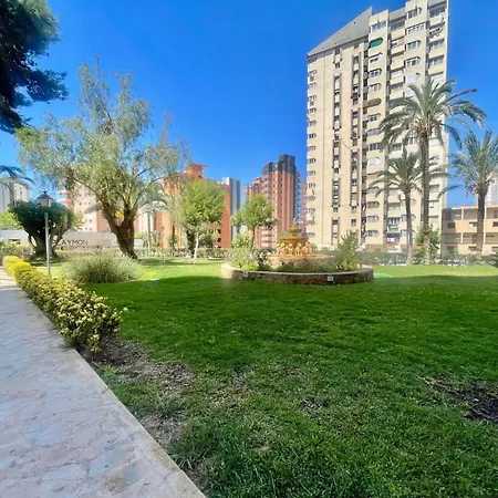 Penthouse Playmon Park Apartment *