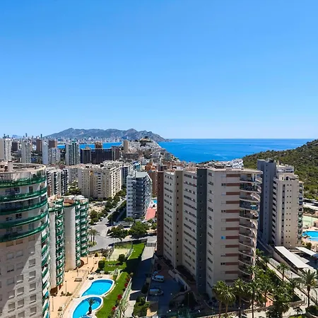 Mar Y Sol En La Cala Benidorm