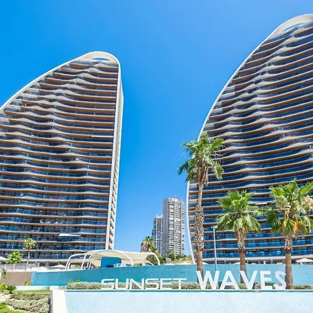 Lujo En Sunset Waves Sauna Tenis Vistas Al Mar Gym * Benidorm