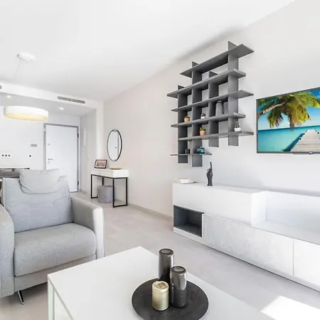 Lujo En Sunset Waves Sauna Tenis Vistas Al Mar Gym Apartment Benidorm