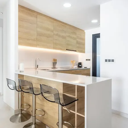 Lujo En Sunset Waves Sauna Tenis Vistas Al Mar Gym Apartment Benidorm