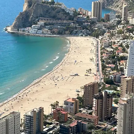 Grosse Mit Grosser Terrasse An Der Costa Blanca - 250 M Vom *